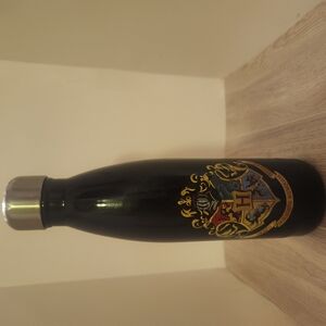 Hogwarts Crest Insulated Water Bottle